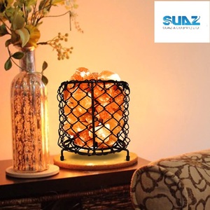 Lampes cylindriques en métal avec morceaux de sel dans des tailles personnalisées, lampes en fer avec morceaux de sel, lampes au sel de l'Himalaya - Product Image 6