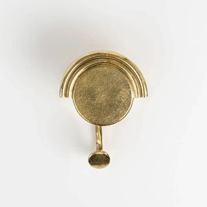 Ganchos de pared de latón artesanales para proyectos de diseño de interiores de primera calidad que requieren detalles de acabado, calidad, diseño y buen gusto. - Product Image 1
