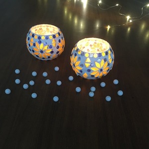 เชิงเทียนทรงกระบอกสีทองลายโมเสกแวววาวสำหรับงานแต่งงาน พร้อมกลิ่นหอมเข้มข้น - Product Image 4