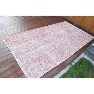 Tapis turc vintage 3,7x6,8 pieds, tapis marocain traditionnel en laine écologique avec design patchwork et envers en latex rose gris - Product Image 2