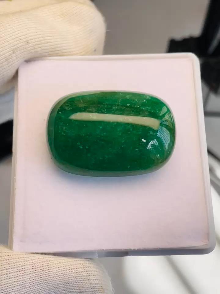 สีเขียว