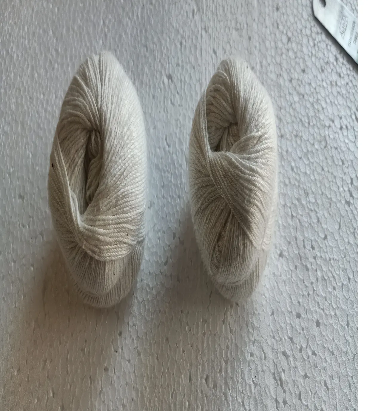 custom made natural aloe vera fiber yarns made from 100% aloe vera suitable for dyeing and ideal for resale