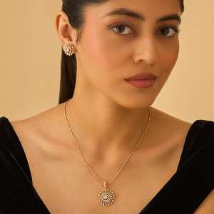 Boucles d'oreilles pendantes en zircon pour soirée - Product Image 1