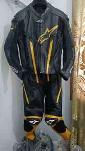 Combinaison de course moto en cuir personnalisée 1 pièce, équipement de protection pour la piste, armure CE, maillot de course, tenue de course automobile - Product Image 6