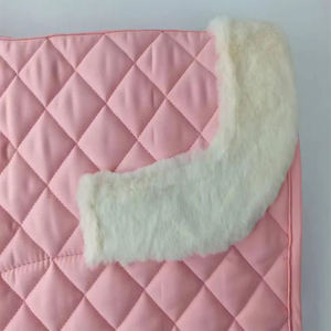 2024 vente chaude ensemble de tapis de selle anglais Premium polycoton doublé tapis de selle de cheval OEM entretenu - Product Image 4