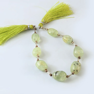 Perles lisses de préhnite naturelle, de 7x9mm à 12x17mm, perles de pierre précieuse préhnite verte, brin de 8 pouces, pour la fabrication de bijoux, vente en gros - Product Image 1