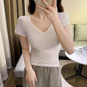 เสื้อยืดผู้หญิงลายสัตว์ คอวี ทรงเข้ารูป ผ้าไหม/ผ้าฝ้าย กันยับ ดีไซน์ใหม่ แฟชั่น คุณภาพสูง สินค้าส่งออก - Product Image 2