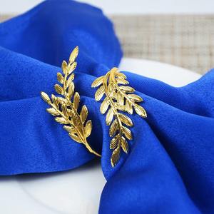 En gros Dernière Arrivée En Forme De Feuille Ronds De Serviette En Métal Plaqué pour La Décoration De Table De Mariage - Product Image 1