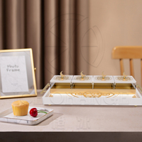 Plateau de service divisé pour le Ramadan, plateau alimentaire en acrylique à 4 compartiments avec couvercle en forme de lune et poignée en métal, décoration de table islamique pour l'Aïd Moubarak