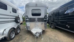 Remorques pour chevaux de luxe en acier galvanisé (capacité 3+ chevaux, charge utile max. 500 kg, 3145x1930x2155 mm) à vendre - Product Image 5