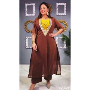 CONJUNTO DE 3PCS DE DISEÑADOR DE ALMUERZO FESTIVADO CON BORDADO DE ESPEJO PRODUCTO Y DETALLE SUPERIOR DE TELA - Product Image 1