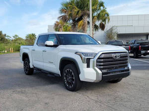 Toyota Tundra Limited d'occasion 2026 - Product Image 2