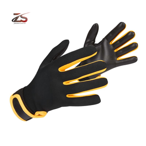 Guantes de fútbol gaélicos de látex ligeros y personalizables, cuero de ajuste cómodo de alta calidad para uso en exteriores para porteros - Product Image 3