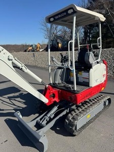 Miniexcavadoras TAKEUCHI TB216 2025: Excavadora de orugas de alta calidad para movimiento de tierras con motor, disponible ahora en stock. - Product Image 2