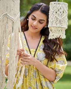 Vestido largo indio hecho a mano de algodón con estampado floral para mujer, elegante vestido de fiesta, regalo de novia personalizado para ella en venta - Product Image 3