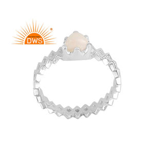 Meilleures ventes de bagues d'éternité en pierre précieuse opale éthiopienne naturelle en argent sterling fin fabricant de bijoux - Product Image 1