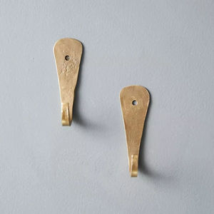 Crochet mural en aluminium rustique élégant avec des illustrations distinctives adaptées aux maisons de style campagnard et aux salles extérieures - Product Image 1