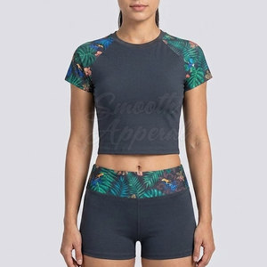 Ensemble short et haut court de sport pour femme, respirant, léger, séchage rapide, coupe confortable, idéal pour le yoga et la course à pied - Product Image 3