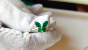 Anillos de boda con diseño de mosca de mantequilla de piedras preciosas Esmeralda verde zambiano de lujo de Plata de Ley 925 para ella - Product Image 6