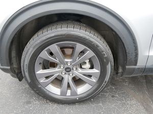 Ford Explorer XLT AWD 2023 d'occasion, excellent état, prêt à être expédié - Product Image 4