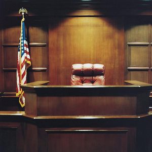 Drapeau américain de 4' x 6' avec étoiles brodées et bandes cousues, drapeau américain robuste pour l'extérieur, en nylon - Product Image 1