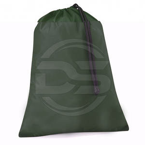 Sac d'équipement de football à drapeau lavable conçu sur mesure à la mode et à bas prix en vente - Product Image 6