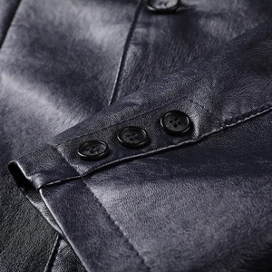 Chaqueta de PU de imitación informal de diseñador para hombre de grado superior, nueva colección de Otoño Invierno, abrigos negros para motocicleta, estampado de tela de lona fina - Product Image 4