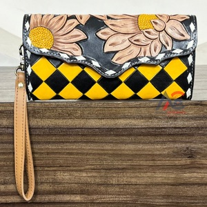 Cartera Larga de Cuero con Diseño Floral Grabado y Cuadros, con Protección RFID, Organizador de Dinero y Tarjetas, Bolso de Mano con Correa para la Muñeca para Mujer - Product Image 1
