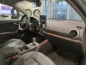 2025 Q2 L 35 TFSI I รุ่นปรับโฉม, 2025 ไมล์น้อย เครื่องยนต์สมบูรณ์ ระบบเกียร์อัตโนมัติ หลังคาพาโนรามา ไฟหน้า LED - Product Image 2
