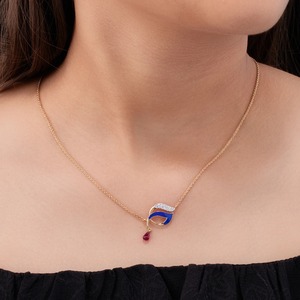 Collier pendentif médaillon doré gravé style vintage classique pour femme, avec pierre précieuse certifiée IGI – Tendance et élégant pour ranger vos trésors – Offre spéciale - Product Image 1