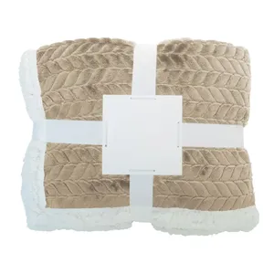 Couverture matelassée durable en RPET pour le merchandising - Product Image 6