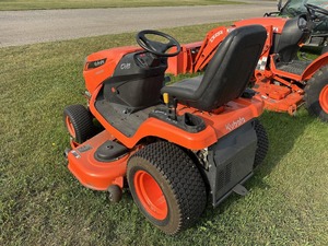 รถตัดหญ้า Kubota GR2120 ปี 2021 เครื่องยนต์ดีเซล 54 นิ้ว  ใช้งานน้อย เหมาะสำหรับงานพาณิชย์  ขาย - Product Image 4