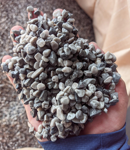 Epoxy galet noir parfait pour les revêtements de sol sans couture et les finitions décoratives intérieures/extérieures taille 2-3mm 2-4mm exportation australie - Product Image 3