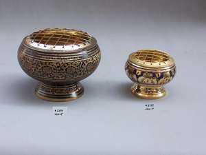 เครื่องพ่นธูปทองเหลืองทำด้วยมือและเครื่องพ่นน้ำมันหอมระเหยพร้อมขนมปังเรซิ่นและถ่านสำหรับใช้เป็นกลิ่นหอม - Product Image 3