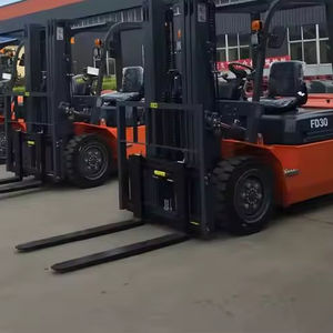 Chariot élévateur à moteur diesel très parfait et d'occasion de 1.5 tonnes à 7 tonnes disponible à la vente à un prix très bas avec livraison gratuite - Product Image 1