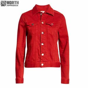 Dernier nouveau design de veste en jean personnalisée Vestes en jean pour femmes à manches longues en coton délavé de couleur rouge - Product Image 6