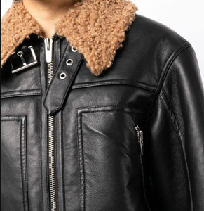 Veste d'hiver en fausse fourrure pour femmes Veste de moto chaude personnalisée en peau de mouton à grand revers - Product Image 2