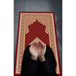 Alfombra de Oración Roja con Diseño Islámico: Alfombra Impresa, Tapete de Adoración, Alfombra Delgada No Tejida - Product Image 5