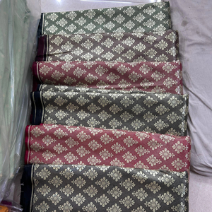 Lujosa tela de seda Lisa textil de fibra natural en estilo Jacquard producida a partir de capullos de gusanos de seda - Product Image 2