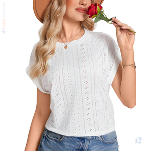 2025 mujeres de moda suelta Casual manga corta Tops ojal bordado verano primavera cuello redondo dobladillo curvo camisetas de talla grande - Product Image 1