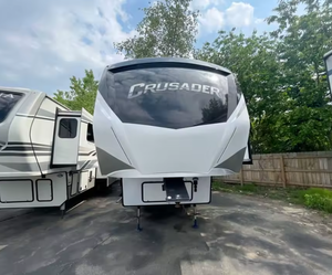 2025 2024 2026 P-r-i-m-e T-i-m-e Crusader 335R-L-P Autocaravanas y Remolques de Viaje - Product Image 3