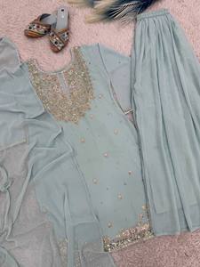 Presentamos el Nuevo Plazzo Dupatta Listo para Usar, Diseño Elegante y Especial, Bordado Pesado con Lentejuelas, Georgette Sintética Reversible - Product Image 4