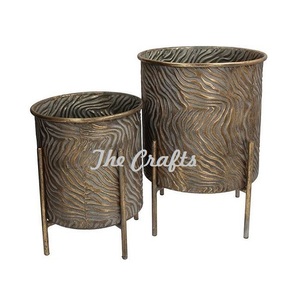 Marvelous Design Galvanized <b>Planter</b> With Iron Stand Hotel And Home Terrace Decoration <b>Planter</b> At Good Prices - Product Image 6