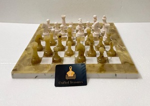 Jeu d'échecs onyx rose de luxe pour jeux d'intérieur Swirl Resin Pièces et figurines de jeu d'échecs onyx rose fabriquées à la main au meilleur prix - Product Image 6