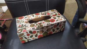 Boîte à mouchoirs traditionnelle indienne en bois avec impression Meena |   Porte-serviettes décoratif artisanal - Product Image 4
