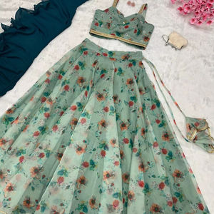 Dernier Designer Organza Soie Floral Imprimé Travail Leheng Choli Par FabZone - Product Image 1