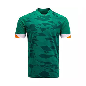 เสื้อฟุตบอลผ้าโพลีเอสเตอร์น้ำหนักเบา 180GSM แบบยืดได้ สั่งทำพิเศษ พิมพ์ลายแบบระเหิด ระบายอากาศได้ดี คอวี แขนครึ่ง - Product Image 1