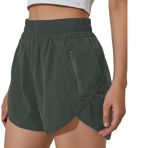 กางเกงกีฬาขาสั้นสตรี กางเกงวิ่งลายปลาโลมา มีกระเป๋า - Product Image 2