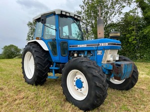 Ford 7810 Mark 3 Un propietario de nuevo Todavía en neumáticos originales Dual power - Product Image 5