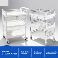 Chariot utilitaire médical blanc en ABS avec étagères, un tiroir, deux bacs, barrières de sécurité et surface de travail lisse pour usage clinique